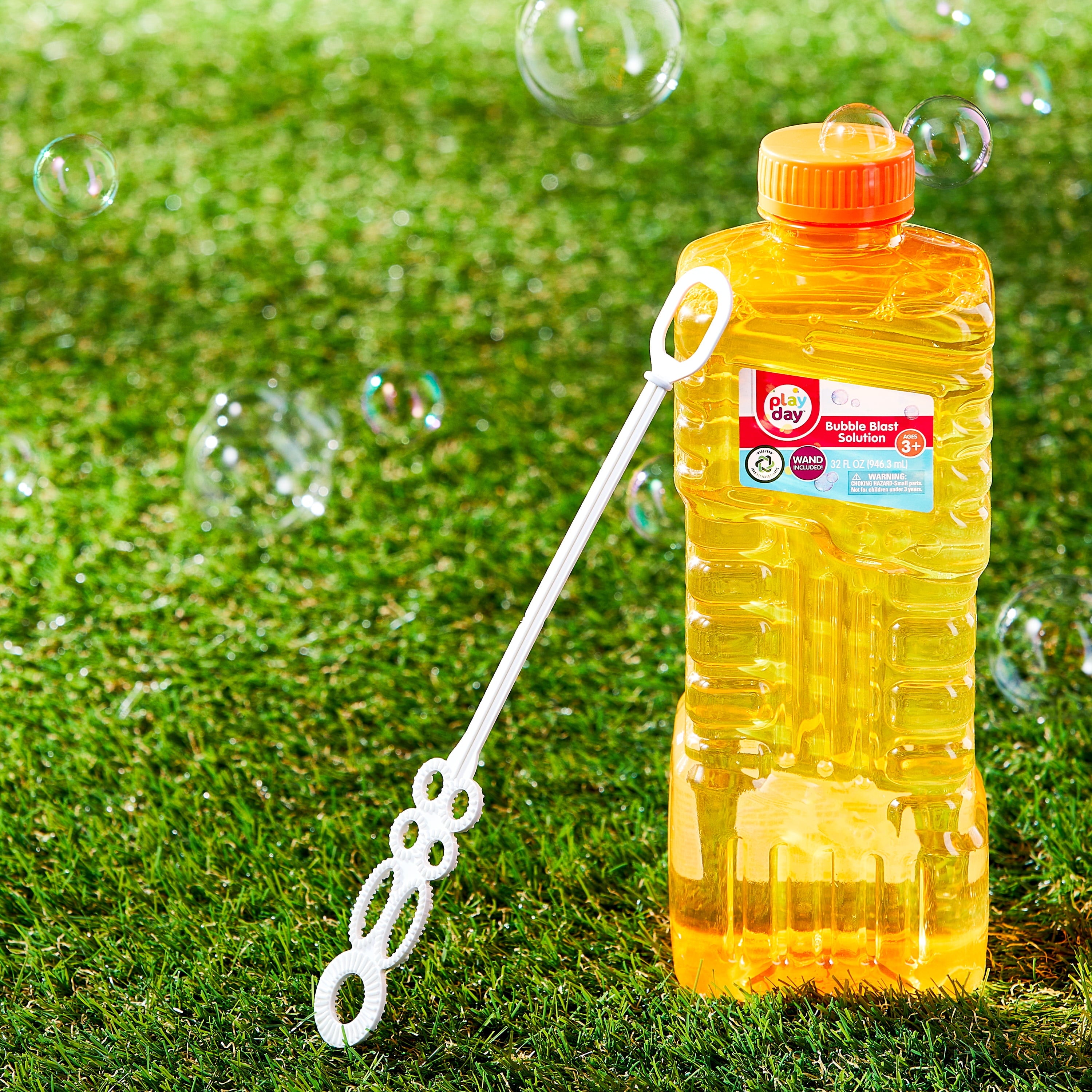 Play Day Bubble Blast Solution, 32 fl oz Bottle, Orange, 1 count